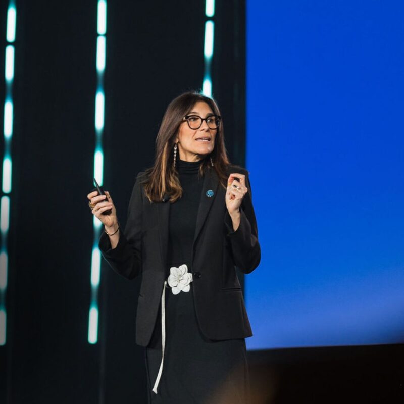 Nina Kottler speaking on stage